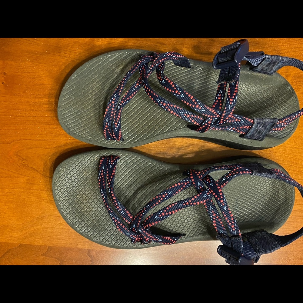 Chaco Women’s ZX/2® Classic, size 8, pink and navy blue